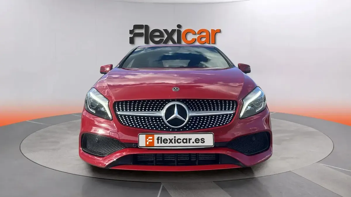 Usado Mercedes A200 139 CV (102 kW) 2018 Rojo Berlina