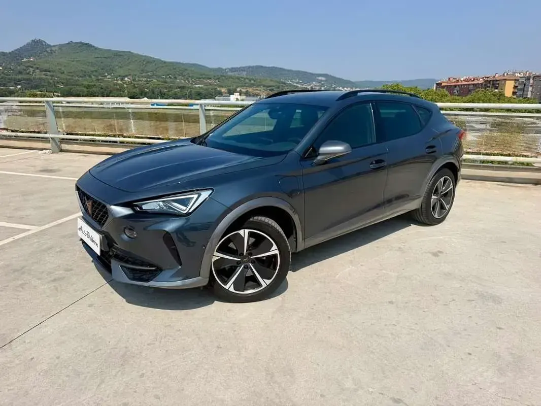 Usado Cupra Formentor 204 CV (150 kW) 2022 Gris SUV