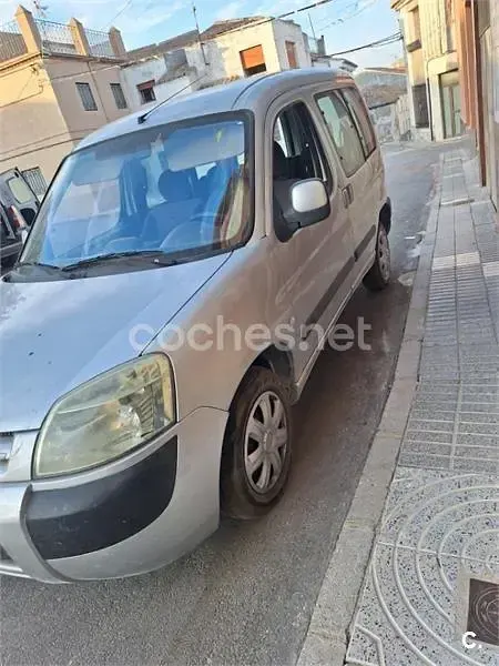 Usado Citroën Berlingo 75 CV (55 kW) 2009 Gris / plata Monovolumen