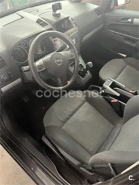 Usado Opel Zafira Cosmo 150 CV (110 kW) 2006 Negro Monovolumen