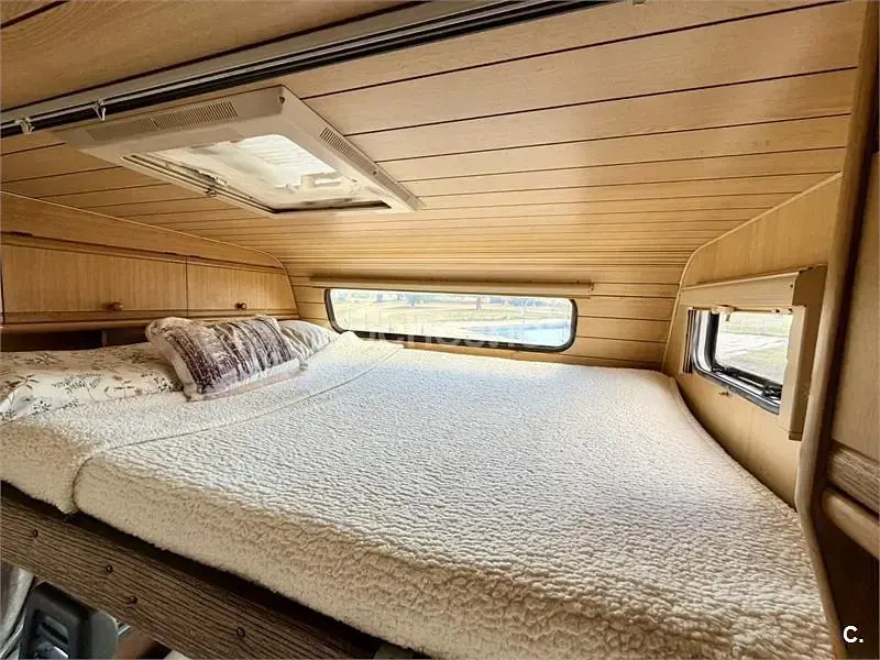 Usado Fiat Ducato 102 CV (75 kW) 1990 Beige Van