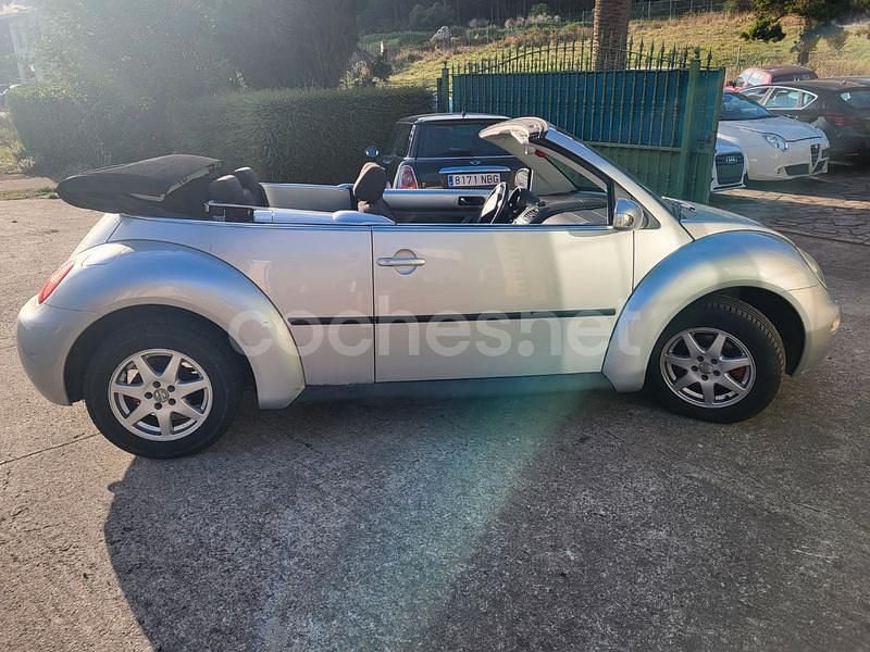 Gris / plata Usado 2004 VW Beetle Descapotable | 4995 € (Buen precio) - Imagen 1/4