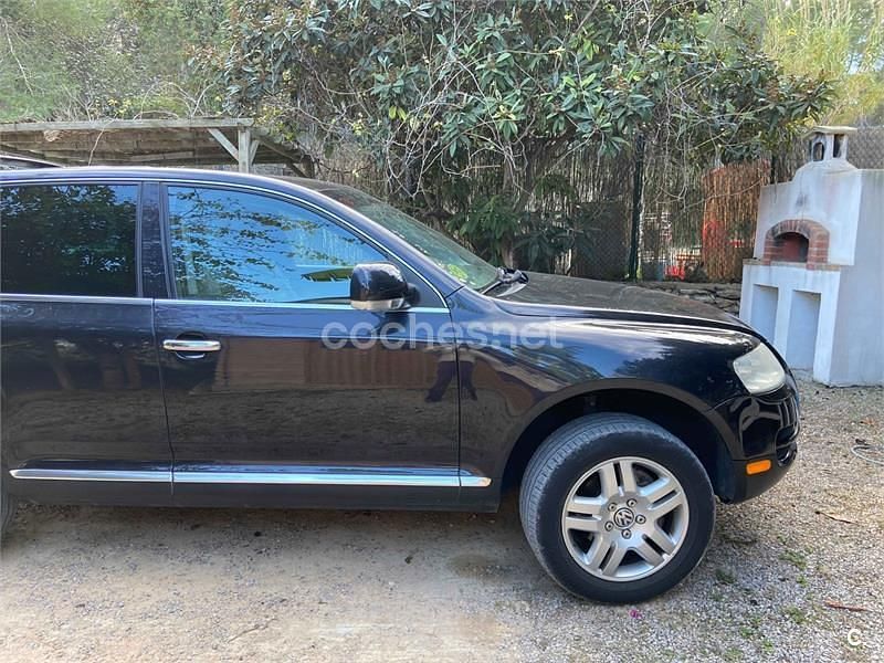 Second-hand VW Touareg 310 CP (228 kW) 2004 Negru SUV
