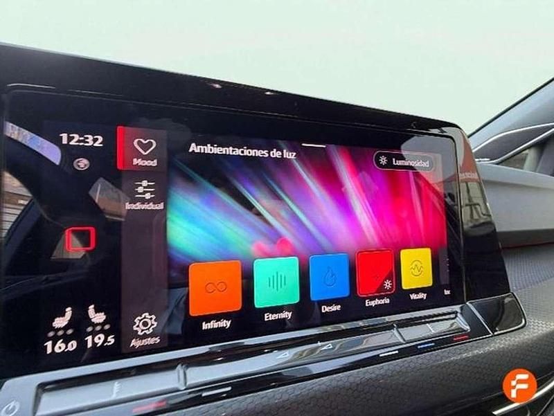 Usado VW Golf VIII GTI 245 CV (180 kW) 2021 Negro Utilitario