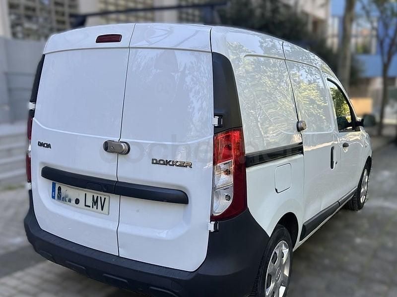 Usado Dacia Dokker 102 CV (75 kW) 2019 Blanco Monovolumen