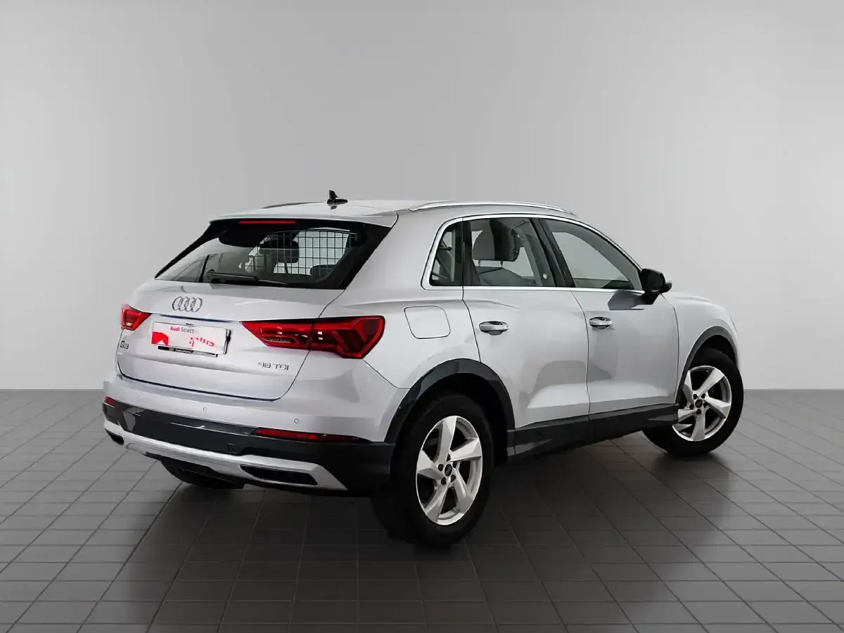 Usado Audi Q3 Advanced 150 CV (110 kW) 2023 Gris SUV