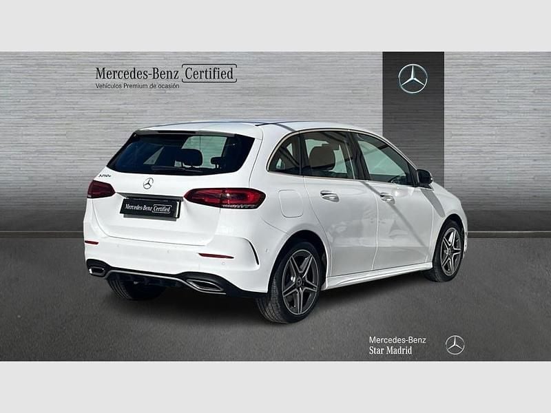 Usado Mercedes B250e AMG line 218 CV (160 kW) 2021 Blanco Monovolumen