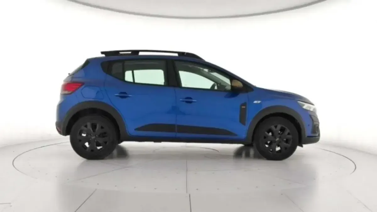 Usado Dacia Sandero Extreme 101 CV (74 kW) 2025 Azul Utilitario