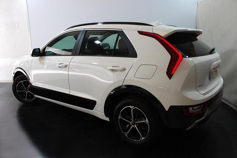 Usado Kia Niro 183 CV (134 kW) 2023 Blanco SUV