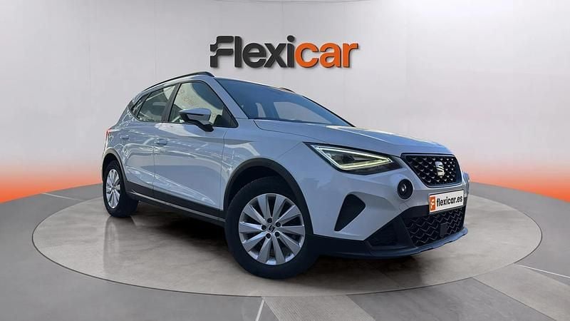 Usado Seat Arona Style 116 CV (85 kW) 2024 Rojo SUV