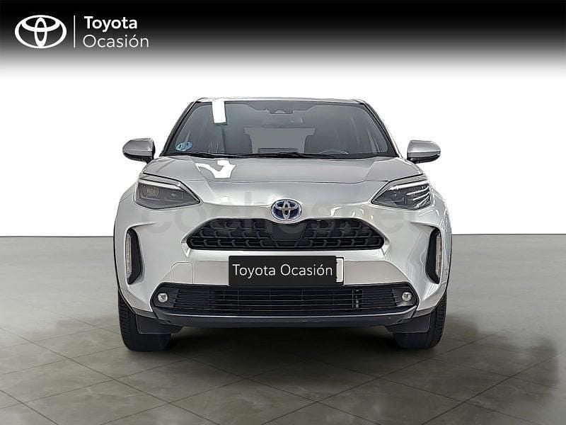 Usado Toyota Yaris Cross Active 116 CV (85 kW) 2023 Gris / plata SUV