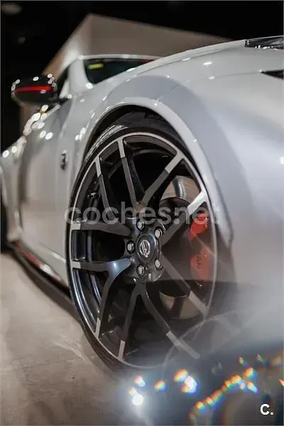 Usado Nissan 370Z Nismo 344 CV (253 kW) 2018 Gris / plata Coupe