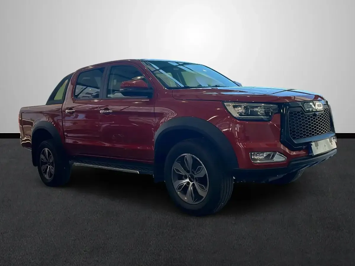 Nuevo EVO Cross 4 136 CV (100 kW) 2025 Rojo Pickup/Camioneta