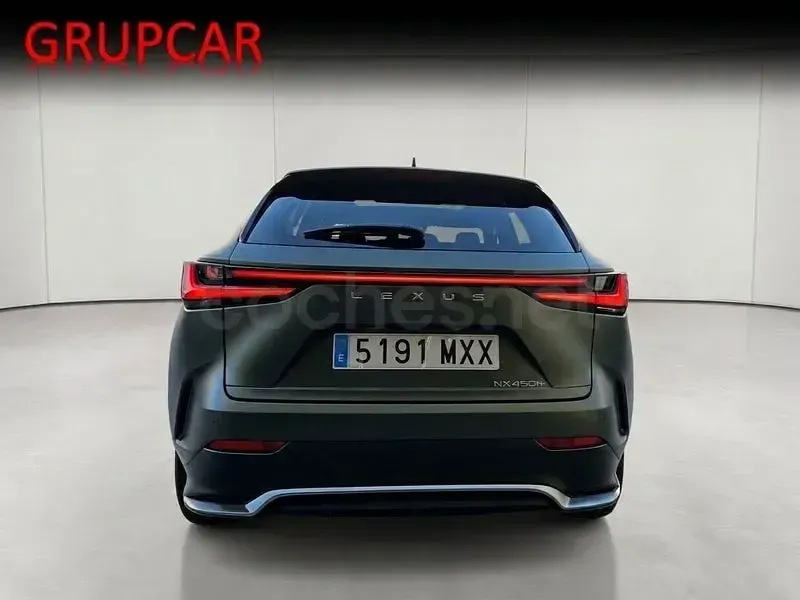 Usado Lexus NX450h+ Sport Line 306 CV (225 kW) 2025 Verde SUV