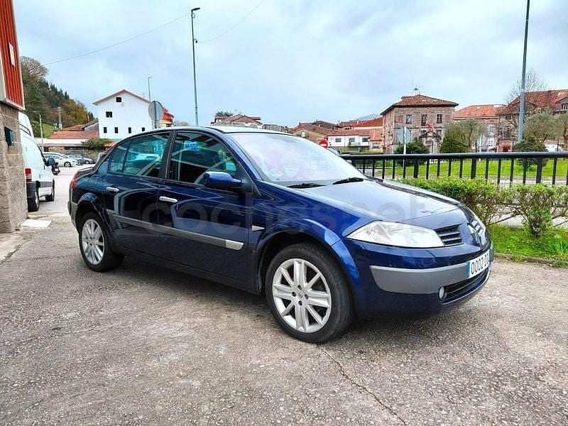 Usado Renault Mégane II Dynamique 110 CV (80 kW) 2006 Azul Berlina