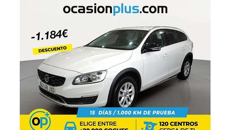 Usado Volvo V60 CC Kinetic 150 CV (110 kW) 2017 Blanco Familiar