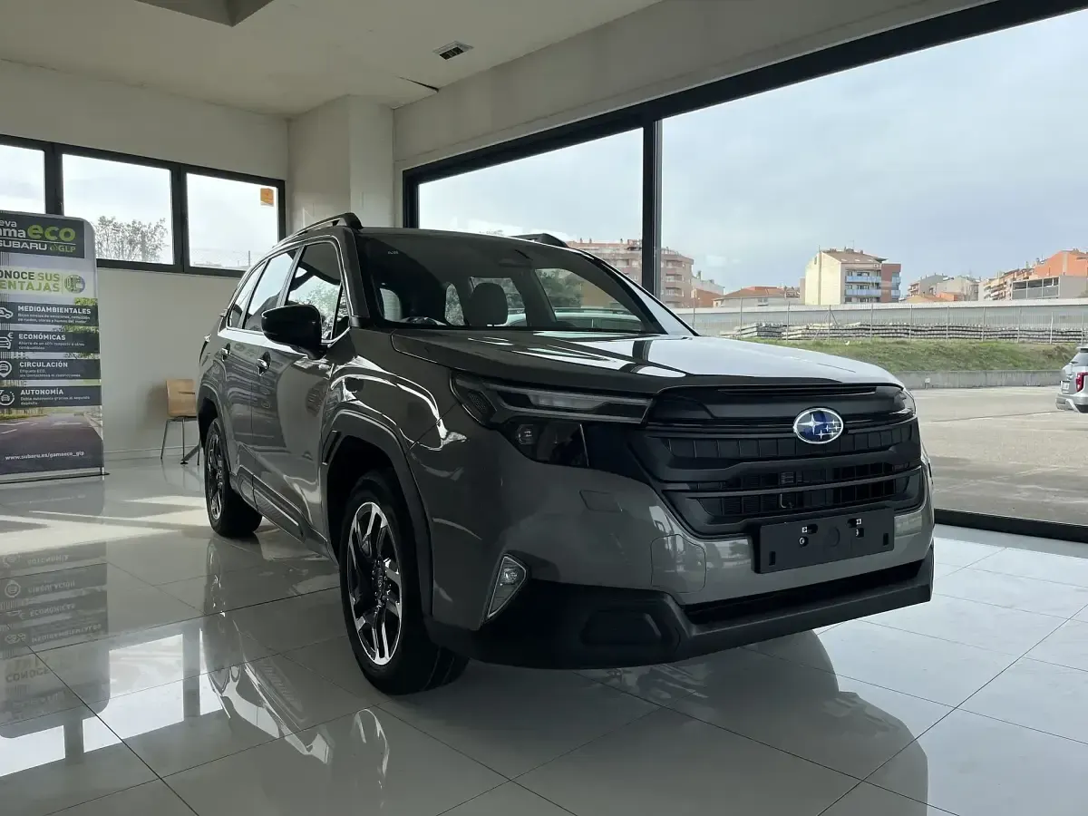 Nieuw Subaru Forester Active 152 PK (111 kW) 2025 Grijs SUV