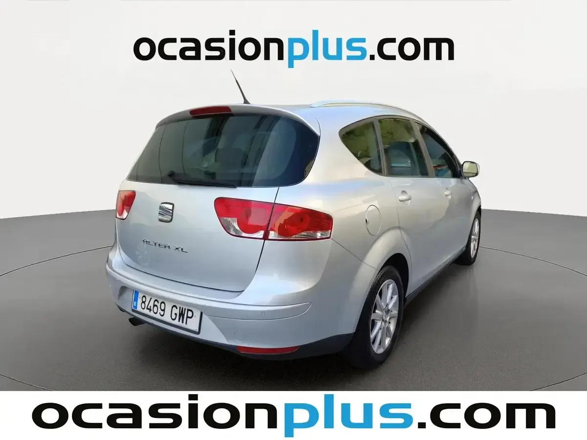 Usado Seat Altea Ecomotive 105 CV (77 kW) 2010 Gris Monovolumen