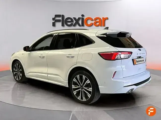 Usado Ford Kuga ST-Line 150 CV (110 kW) 2020 Blanco SUV