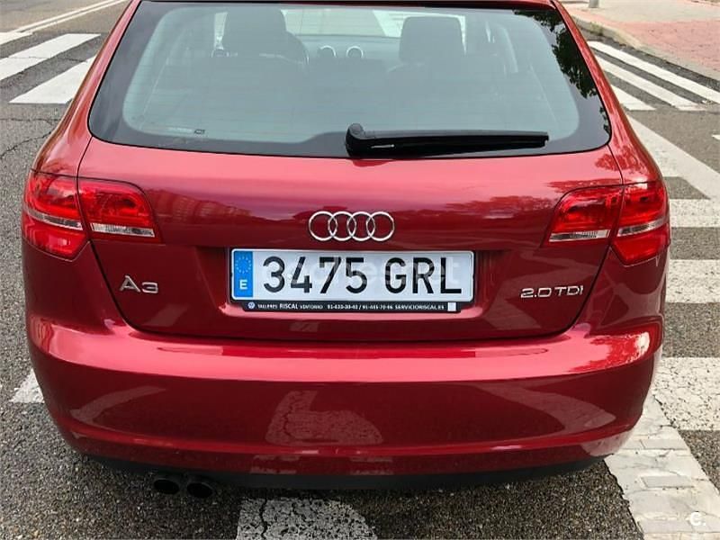 Usado Audi A3 Ambiente 140 CV (102 kW) 2009 Granate Berlina