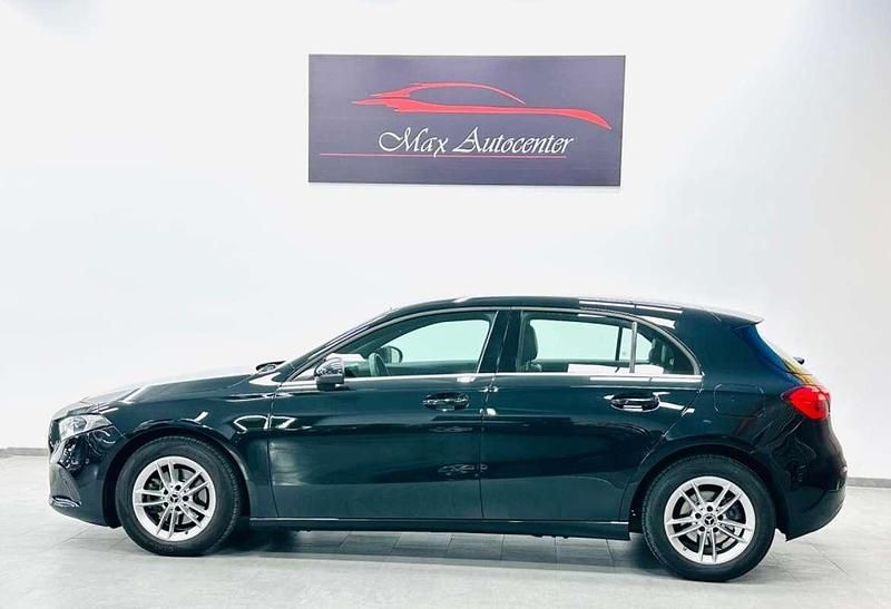 Usado Mercedes A180 116 CV (85 kW) 2018 Negro Berlina