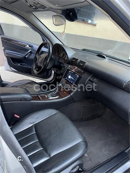 Usado Mercedes C270 Classic 170 CV (125 kW) 2004 Gris / plata Berlina