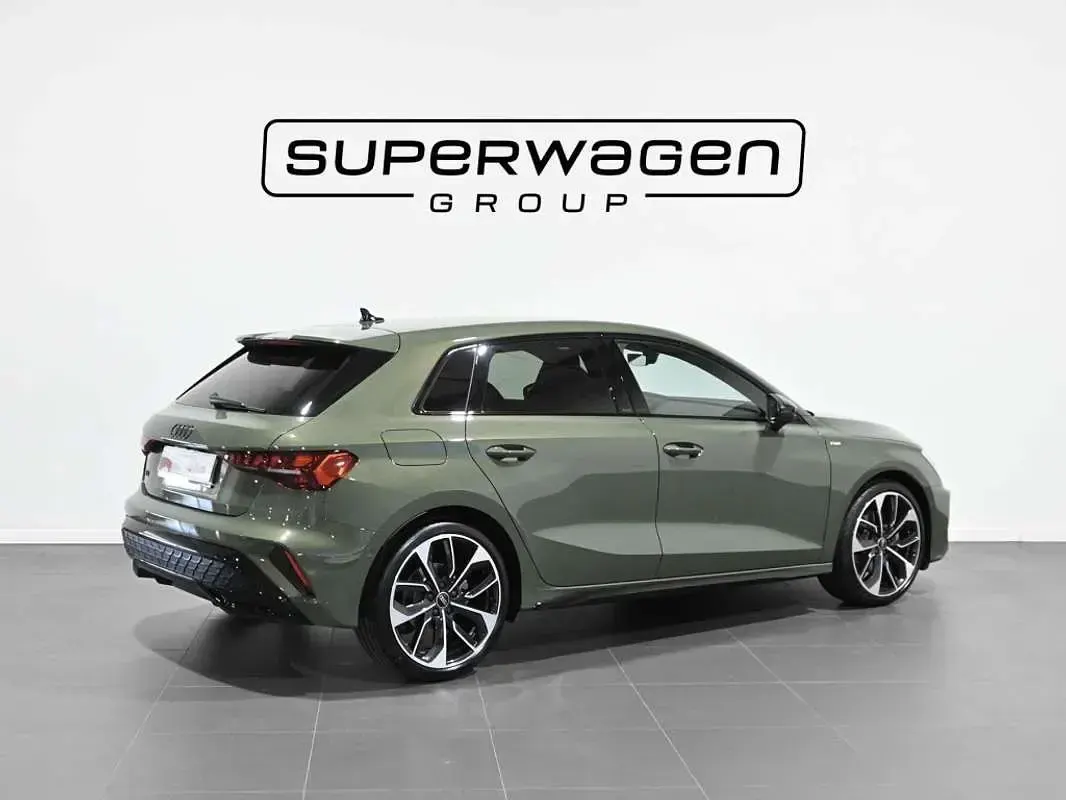 Usado Audi A3 Sportback Sport 150 CV (110 kW) 2026 Verde Utilitario