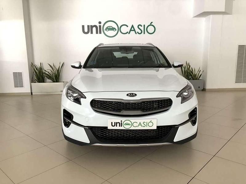 Usado Kia XCeed 160 HP (117 kW) 2021 Branco SUV