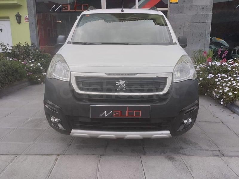 Usado Peugeot Partner Tepee Outdoor 100 CV (73 kW) 2018 Blanco Monovolumen