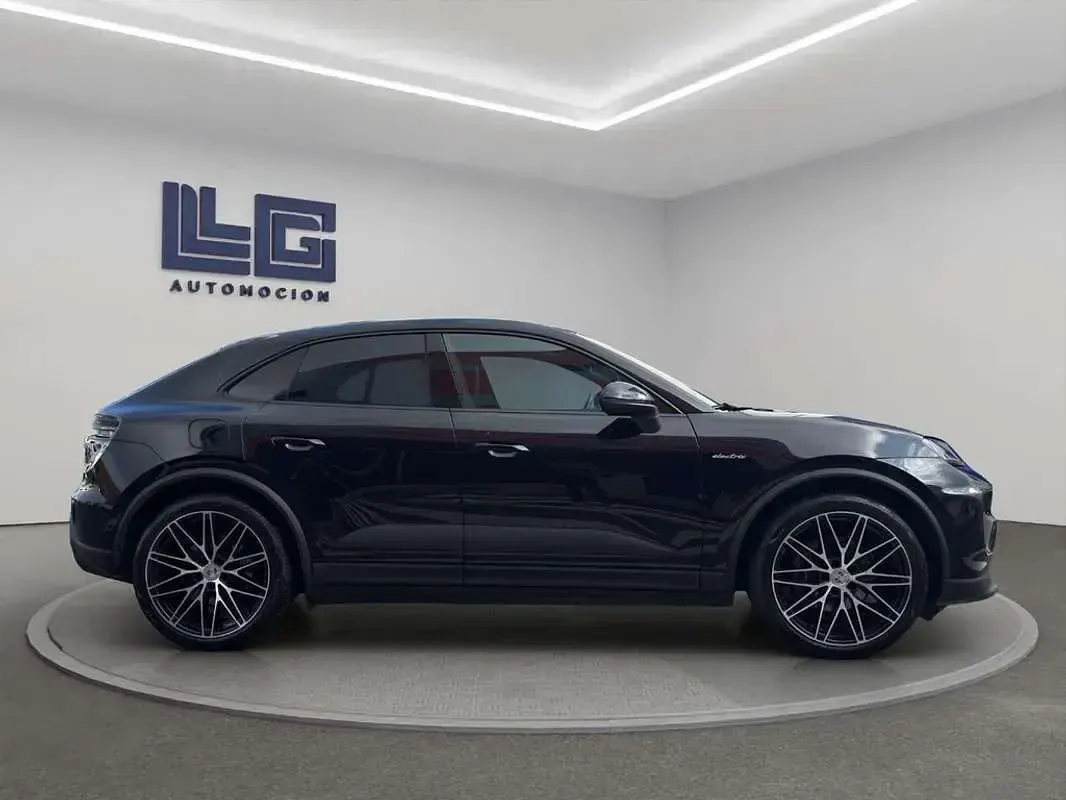 Usado Porsche Macan 300 kW (408 CV) 2024 Negro SUV