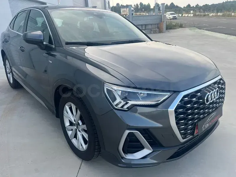 Usado Audi Q3 Sportback S-Line 150 CV (110 kW) 2021 Gris / plata SUV