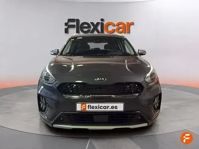 Usado Kia Niro 141 CV (103 kW) 2020 Gris SUV