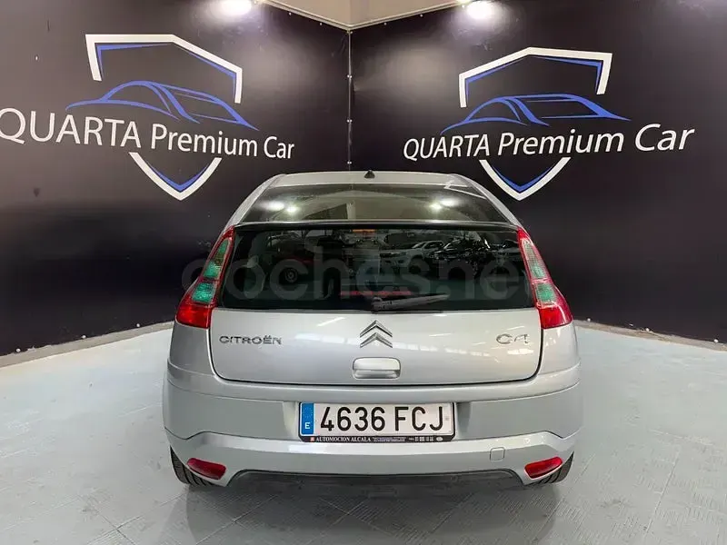 Usado Citroën C4 92 CV (67 kW) 2006 Gris / plata Berlina