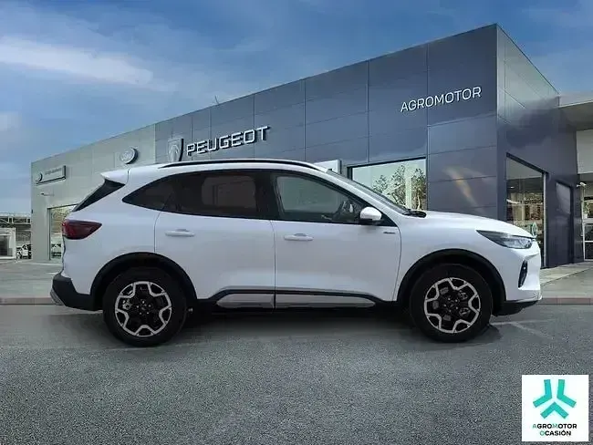 Usado Ford Kuga Active 243 CV (178 kW) 2024 Blanco SUV