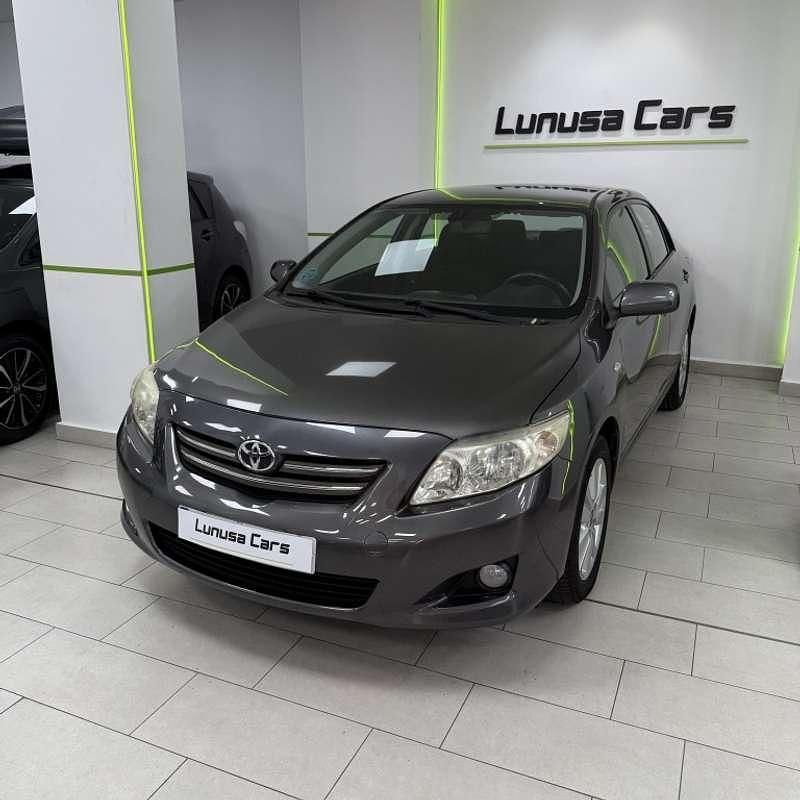 Gris / plata Usado 2009 Toyota Corolla Sol Berlina | 6990 € (Precio justo) - Imagen 1/4