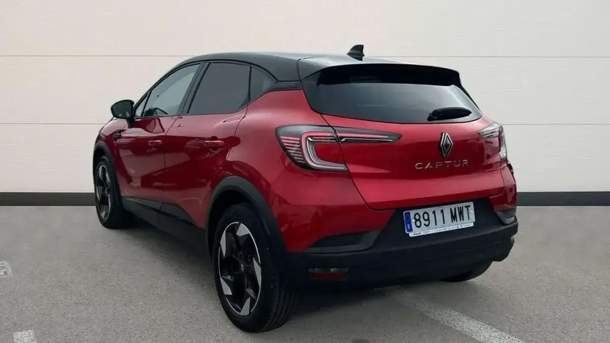 Usado Renault Captur Techno 91 CV (66 kW) 2024 Negro SUV
