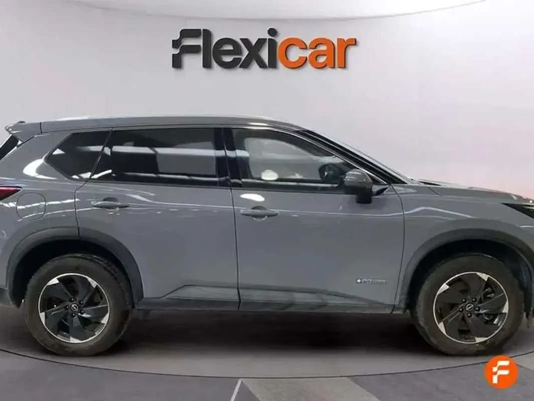 Usado Nissan X-Trail N-Connecta 204 CV (150 kW) 2024 Gris SUV