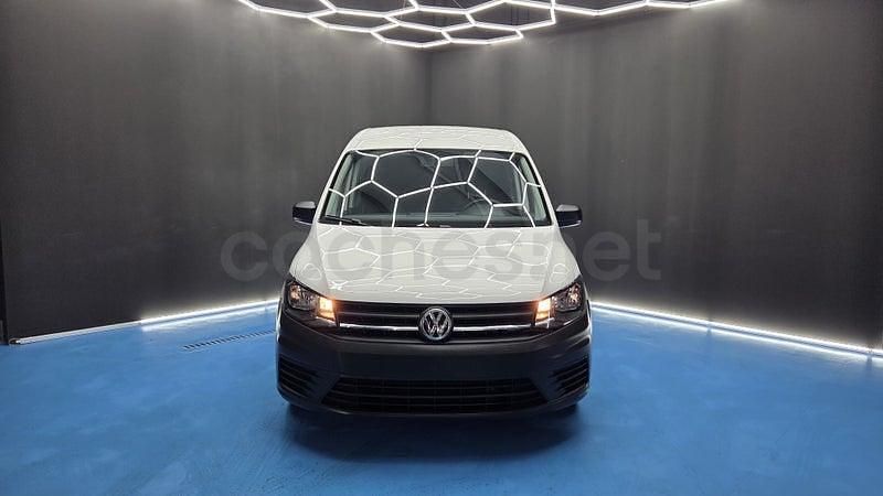 Usado VW Caddy Trendline 110 CV (80 kW) 2019 Blanco Monovolumen