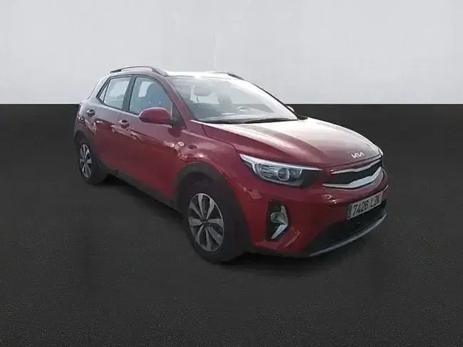 Begagnad Kia Stonic 84 HK (61 kW) 2022 Röd SUV