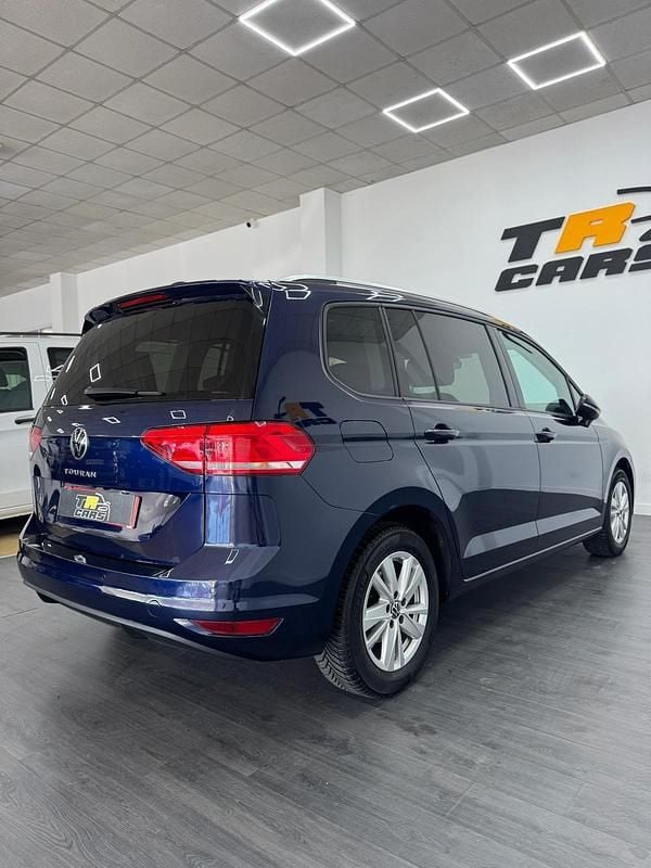 Usado VW Touran 122 CV (89 kW) 2021 Azul Monovolumen