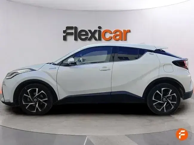 Käytetty Toyota C-HR Advance 122 HP (89 kW) 2021 Valkoinen Katumaasturi