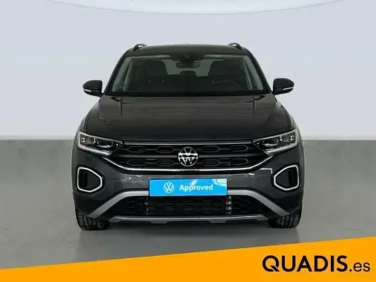 Usado VW T-Roc Life 150 CV (110 kW) 2023 Gris SUV