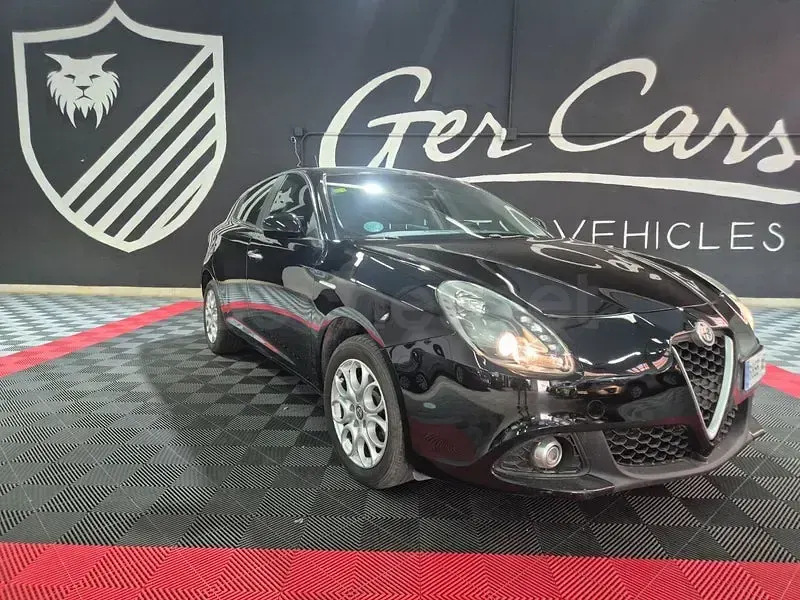 Usado Alfa Romeo Giulietta Super 150 CV (110 kW) 2016 Negro Utilitario