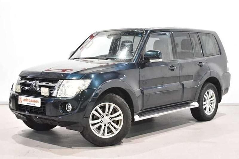 Usado Mitsubishi Pajero 203 CV (149 kW) 2012 Verde SUV