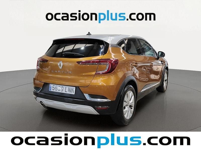 Usado Renault Captur Zen 100 CV (73 kW) 2021 Naranja SUV