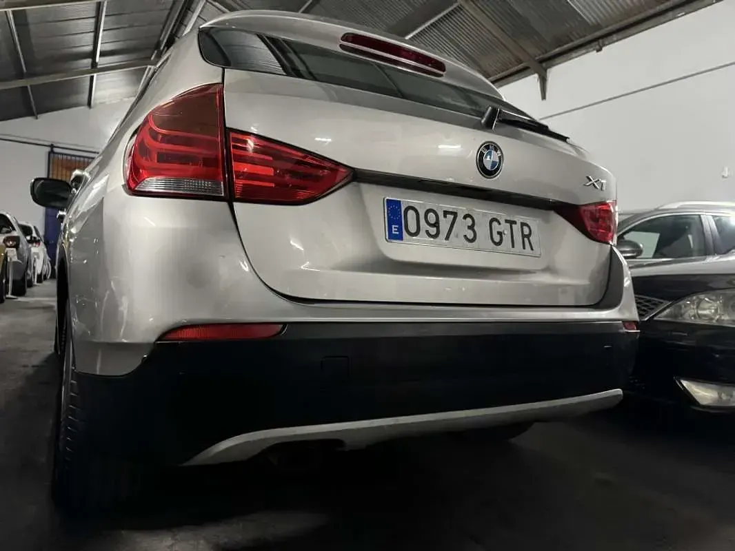 Używany BMW X1 143 KM (105 kW) 2010 Szary SUV
