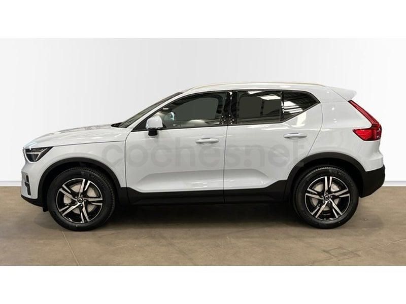 Nuevo Volvo XC40 Plus 163 CV (119 kW) 2025 Blanco SUV