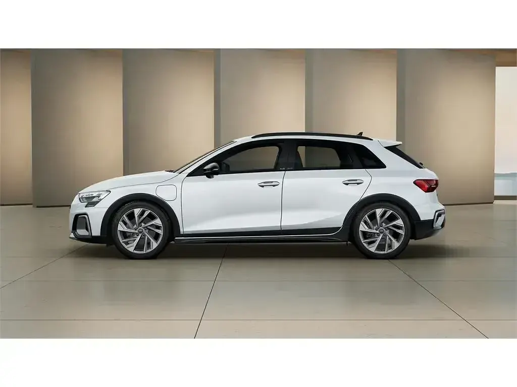 Nuevo Audi A3 Ambiente 204 CV (150 kW) 2026 Blanco Berlina