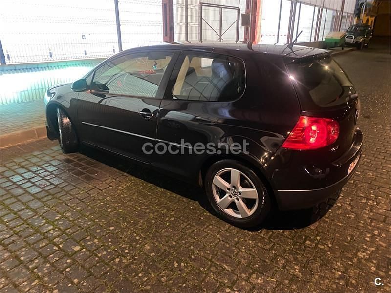 Usado VW Golf VI GT 122 CV (89 kW) 2008 Negro Utilitario