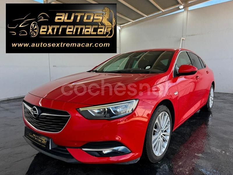 Rojo Usado 2020 Opel Insignia Innovation Berlina | 12.799 € (Precio justo) - Imagen 1/4